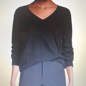 Vince Weekend V-Neck Cashmere Pullover Sweater
